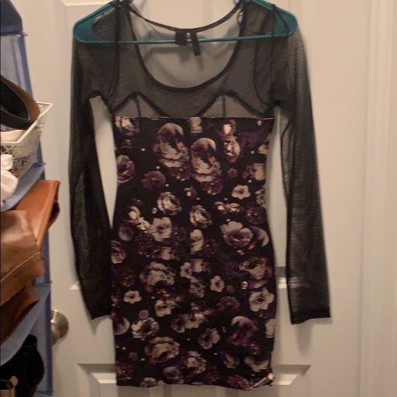 Dress - Picture 2 of 3